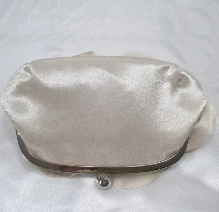 Pochette Satin Doré Fleur 3D YOPHIY CURVES YOPHIY CURVES