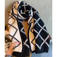 Echarpe réversible géométrique noire et blanche YOPHIY CURVES YOPHIY CURVES